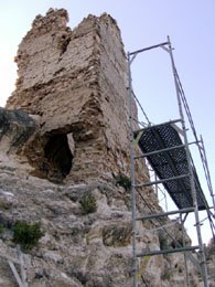 Obras en los torreones defensivos  medievales de Alcaine